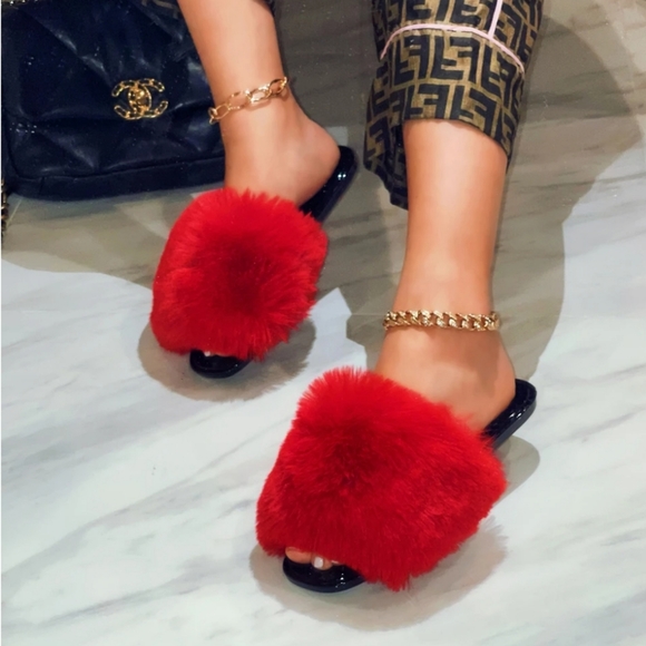 ❤Just In ❤ FUR JELLY SLIDES- RED - Picture 2 of 3